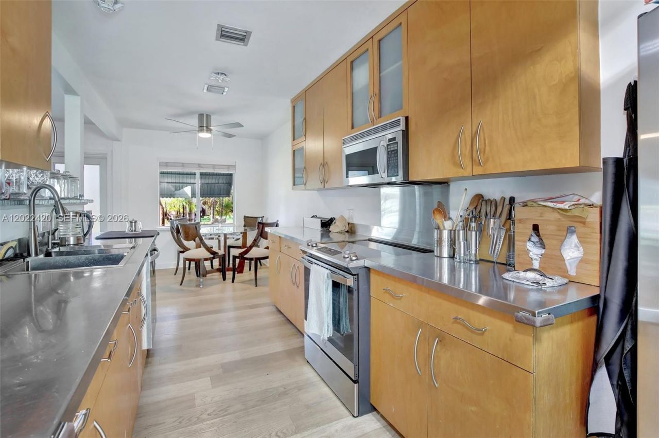1523 Dewey St , Hollywood, FL 33020 Photo