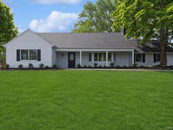 4 Blackwell Lane , Stony Brook, NY 11790