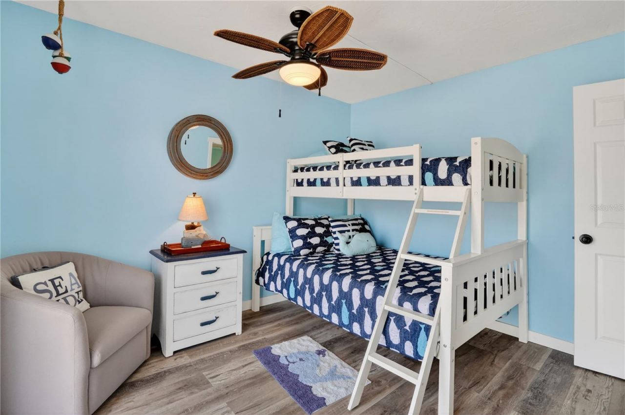 117 7th Street N, Unit 2, Bradenton Beach, FL 34217 Photo