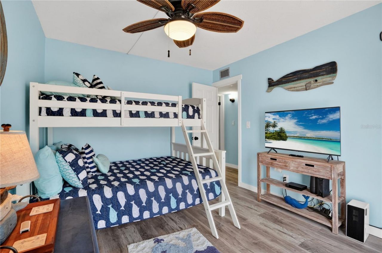 117 7th Street N, Unit 2, Bradenton Beach, FL 34217 Photo