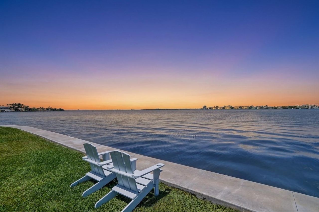 117 7th Street N, Unit 2, Bradenton Beach, FL 34217 Photo