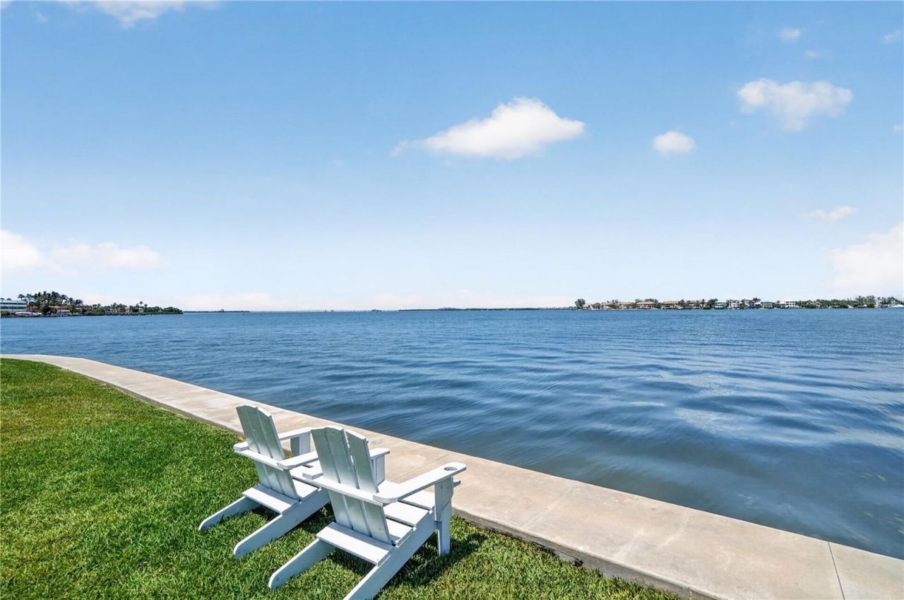 117 7th Street N, Unit 2, Bradenton Beach, FL 34217 Photo