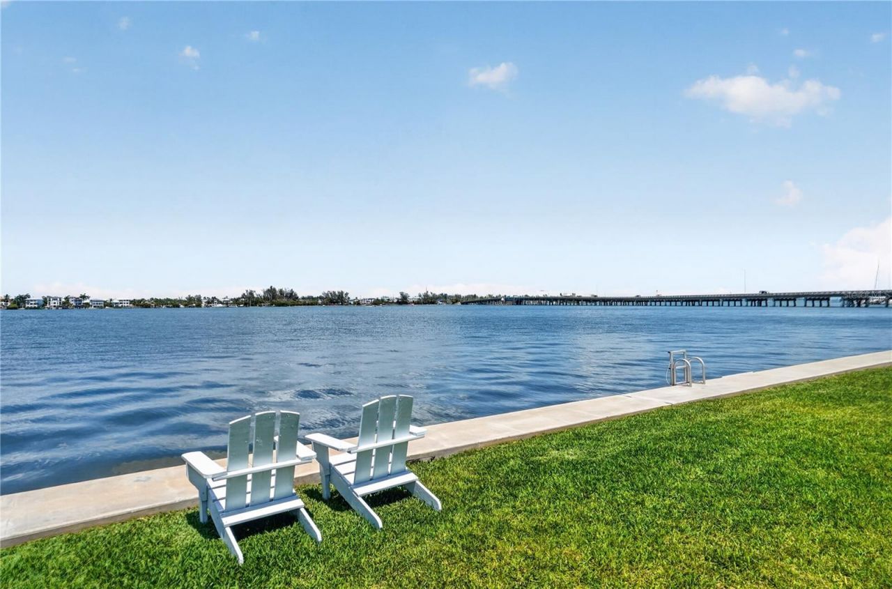 117 7th Street N, Unit 2, Bradenton Beach, FL 34217 Photo