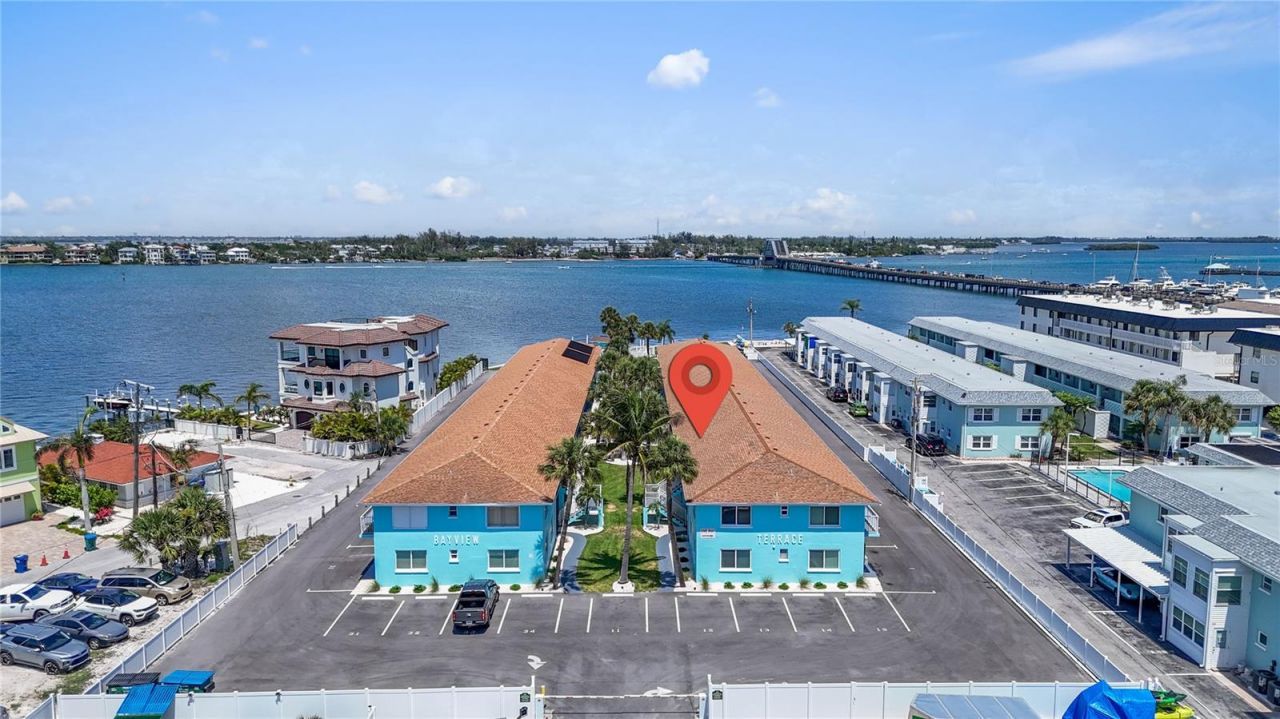 117 7th Street N, Unit 2, Bradenton Beach, FL 34217 Photo