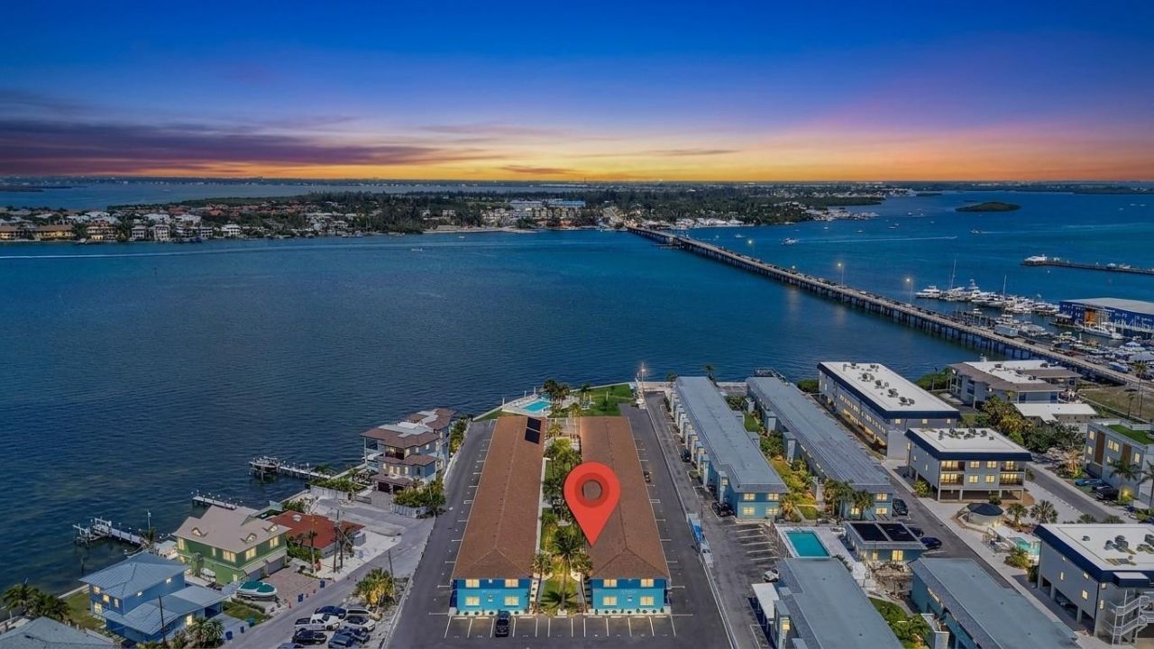 117 7th Street N, Unit 2, Bradenton Beach, FL 34217 Photo
