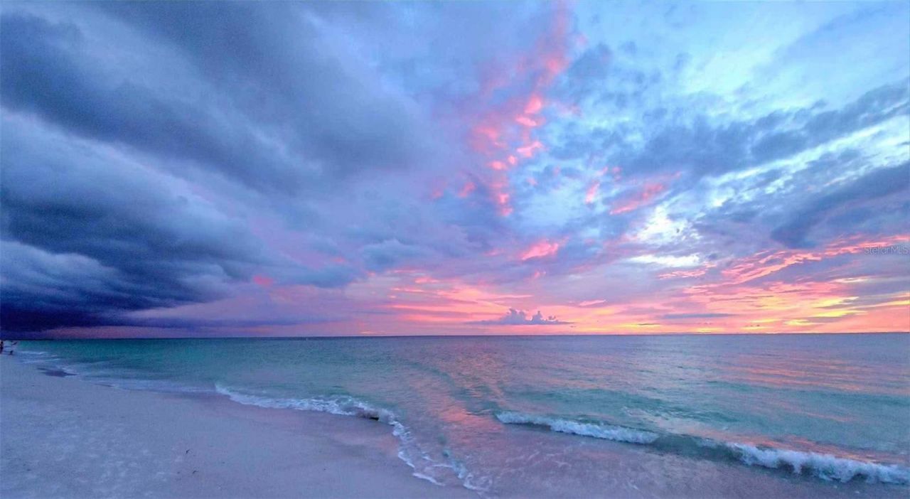 117 7th Street N, Unit 2, Bradenton Beach, FL 34217 Photo