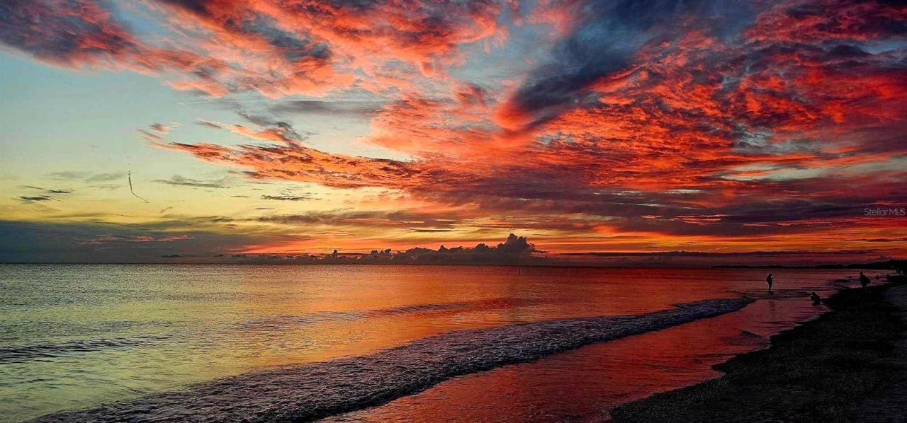 117 7th Street N, Unit 2, Bradenton Beach, FL 34217 Photo