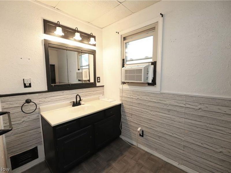 12908 Shadyway Road, Garfield Heights, OH 44125 Photo 10