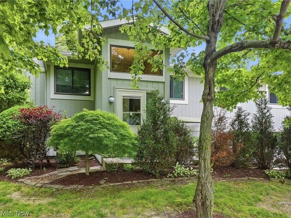 7147 N Jester Place , Concord Twp, OH 44077