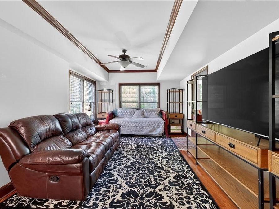 Property Image 37