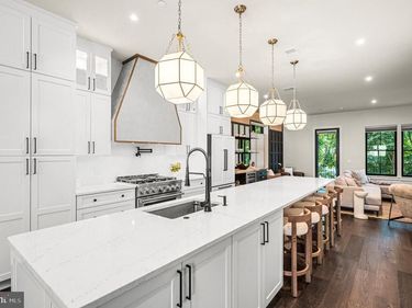 206 KALOS STREET, PHILADELPHIA, PA 19128