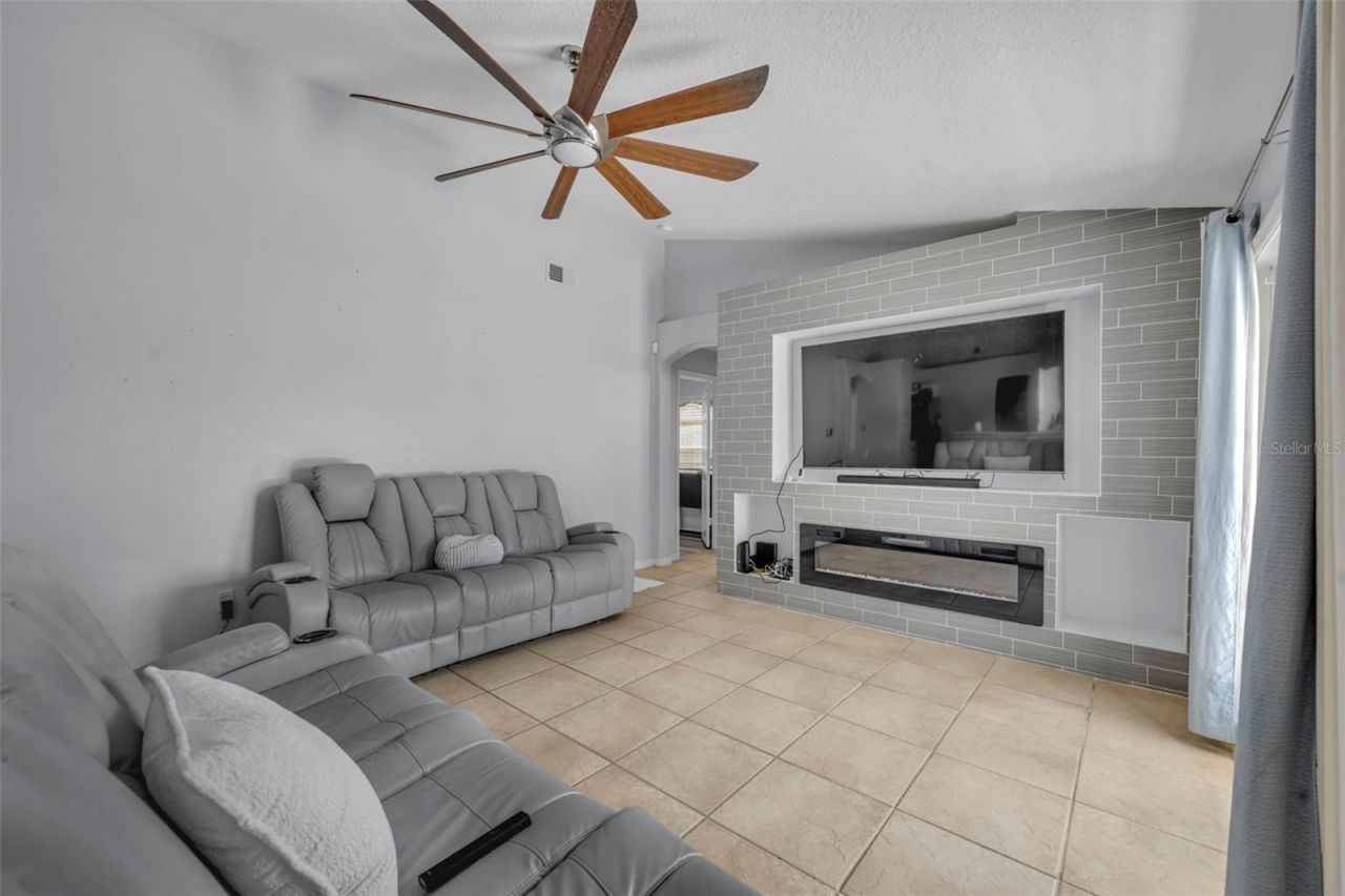 15115 Greater Groves Boulevard , Clermont, FL 34714 Photo