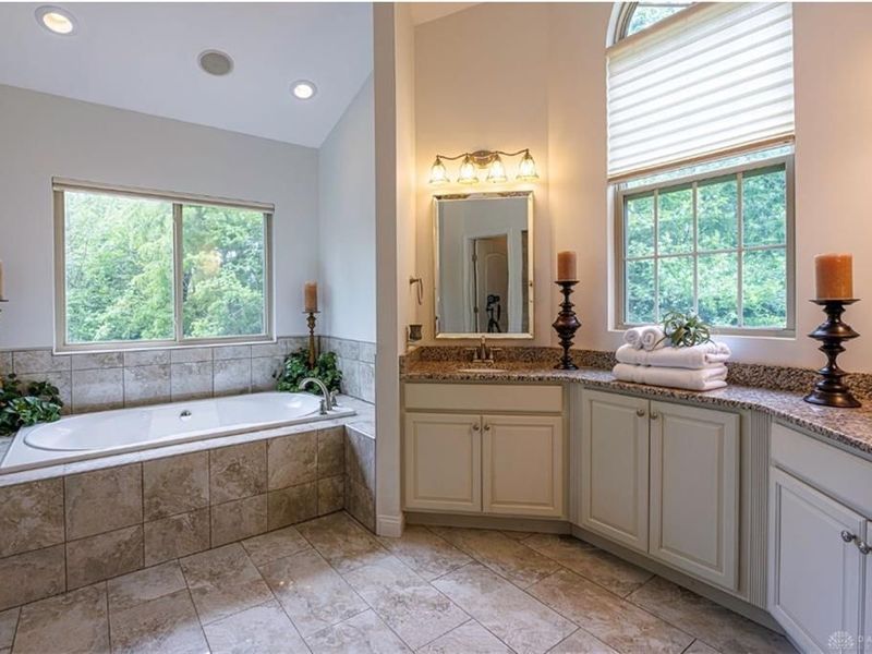 423 Falcon Hill Way, Chester Township, OH 45177 Photo 27