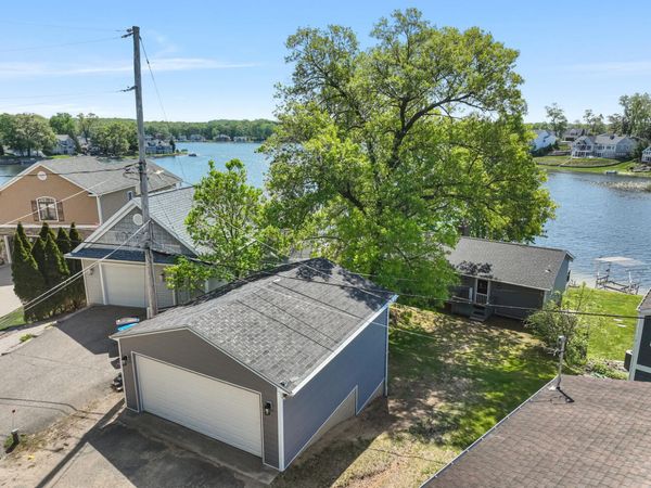 1304 N Eagle Lake Drive, Kalamazoo, MI 49009