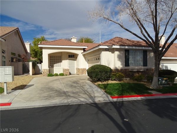 10404 Pacific Sageview Lane , Las Vegas, NV 89144