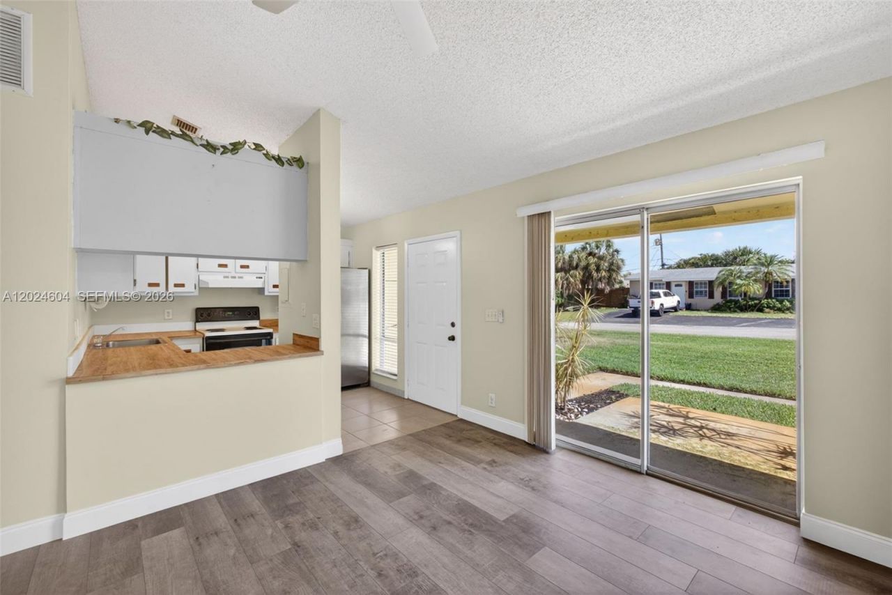 1954 Windsor Dr , Unit 1954, North Palm Beach, FL 33408 Photo