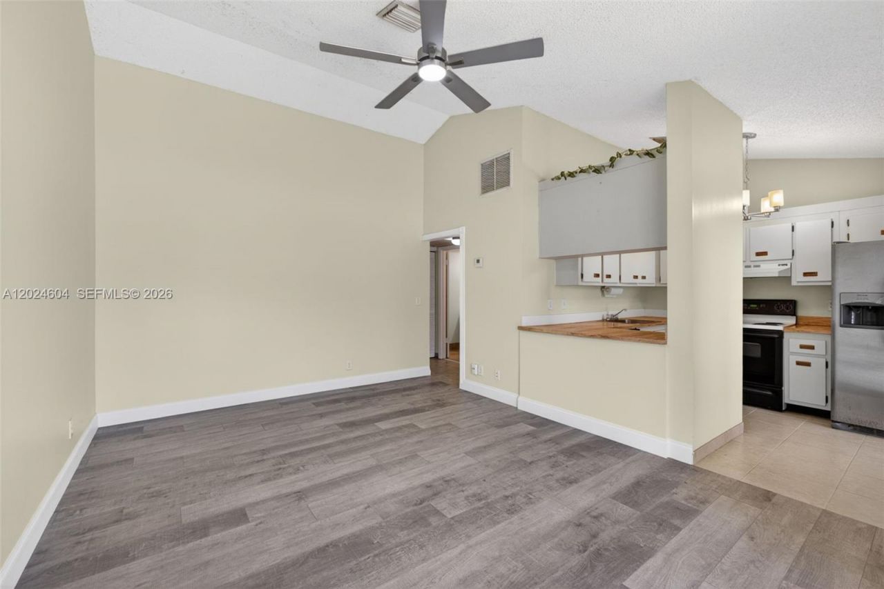 1954 Windsor Dr , Unit 1954, North Palm Beach, FL 33408 Photo