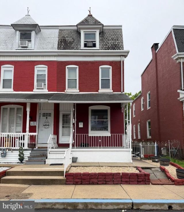 118 PARK AVENUE, LAURELDALE, PA 19605