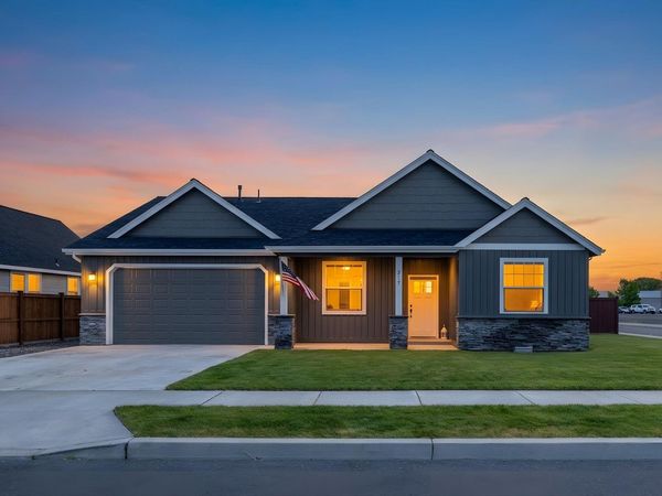 317 SE Pioneer Drive, Prineville, OR 97754