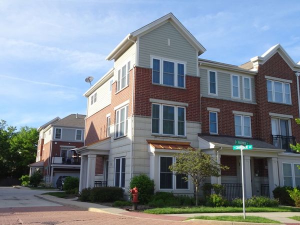 219 W Hyde Street , Unit 219, Arlington Heights, IL 60005