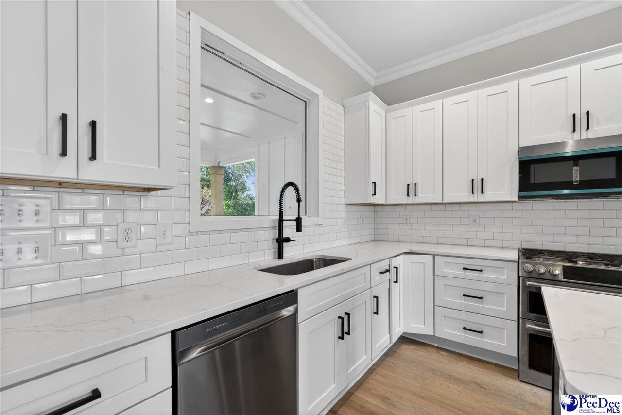 1002 Tunbridge Place Photo 17
