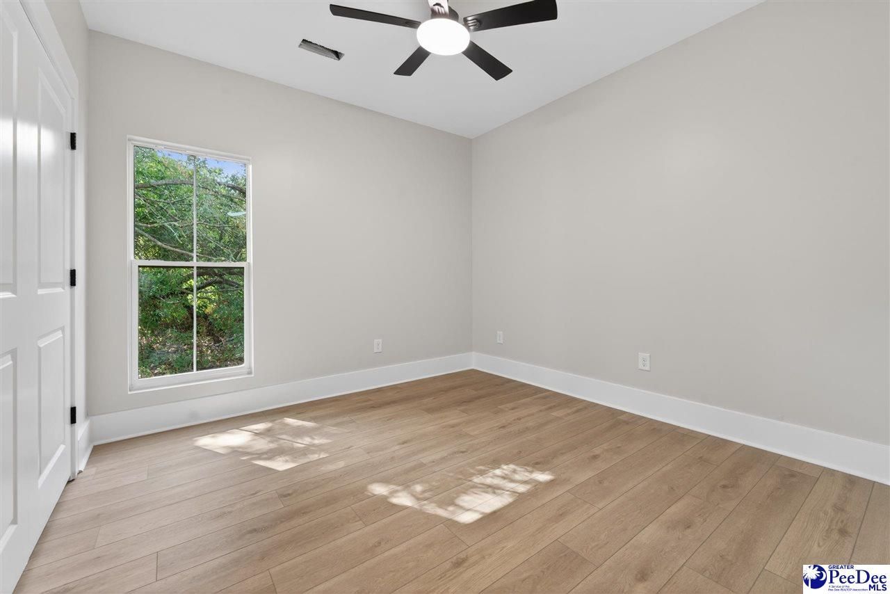 1002 Tunbridge Place Photo 28