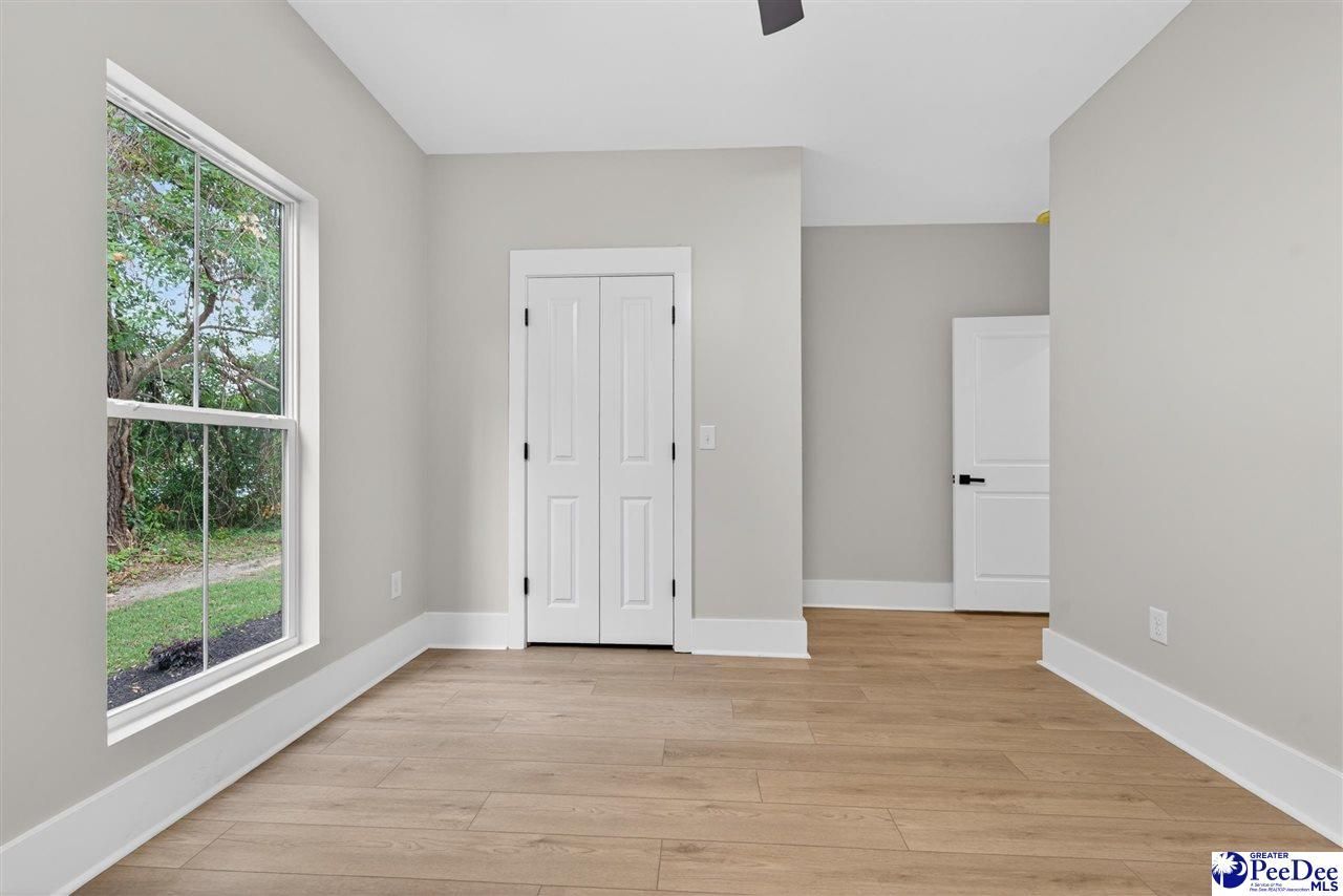 1002 Tunbridge Place Photo 32