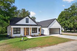 1002 Tunbridge Place photo 4