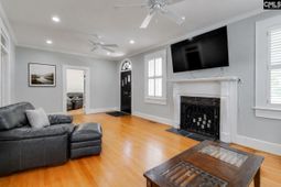 304 S Saluda Avenue photo 4