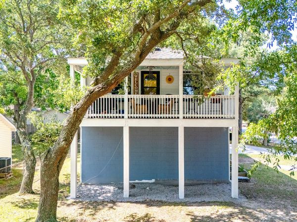 2313 Avery Street, Morehead City, NC 28557