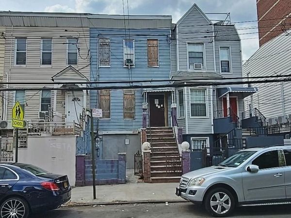 2307 Cambreleng Avenue , Bronx, NY 10458