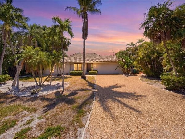 1323 Par View DR , SANIBEL, FL 33957