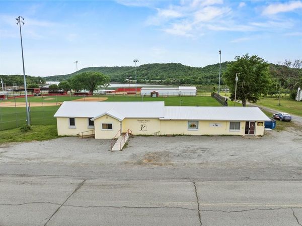 6 N B Avenue, Crowder, OK 74430