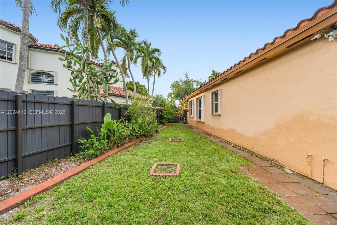 12858 SW 52nd St , Miramar, FL 33027 Photo