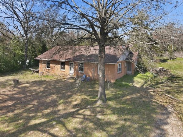 615 Quitman Street , Pittsburg, TX 75686