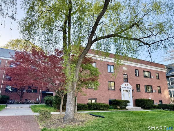 570 Whitney, Unit L3, New Haven, CT 06511