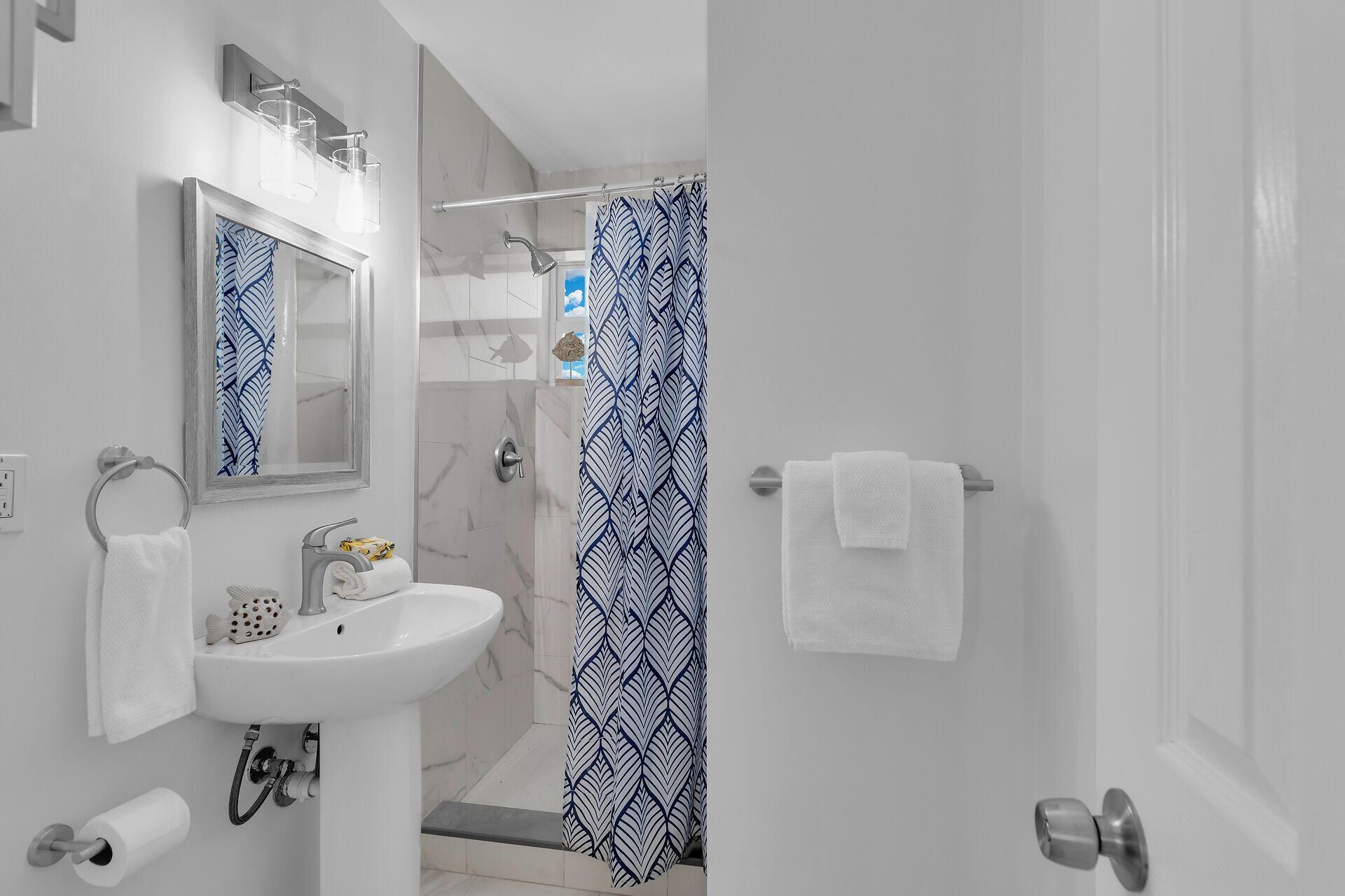 11105 3rd Avenue Ocean, Marathon, FL 33050 Photo