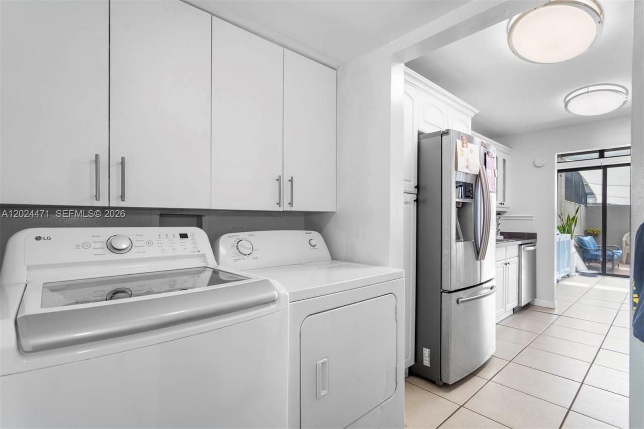 1461 NW 113th Ave , Pembroke Pines, FL 33026 Photo