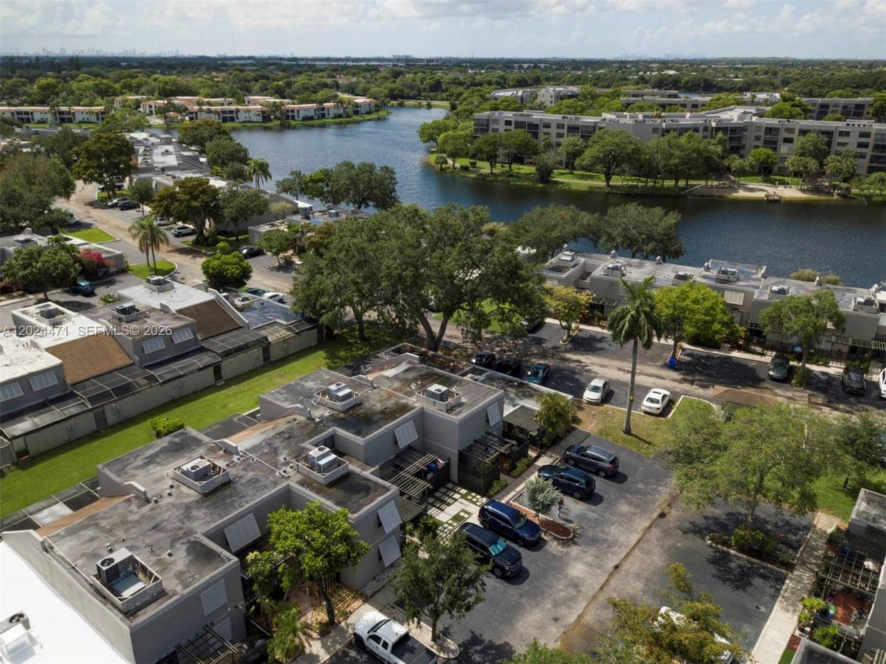 1461 NW 113th Ave , Pembroke Pines, FL 33026 Photo