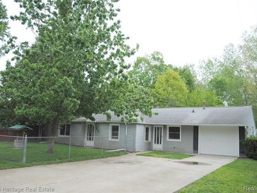 4080 Potts Road, Handy Twp, MI 48836