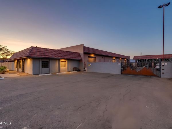 7818 N 68TH Avenue, Glendale, AZ 85303