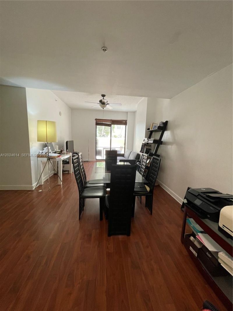 8390 SW 72nd Ave, Unit 411, Miami, FL 33143 Photo