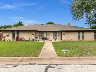 4908 Inverness Avenue, Fort Worth, TX 76132