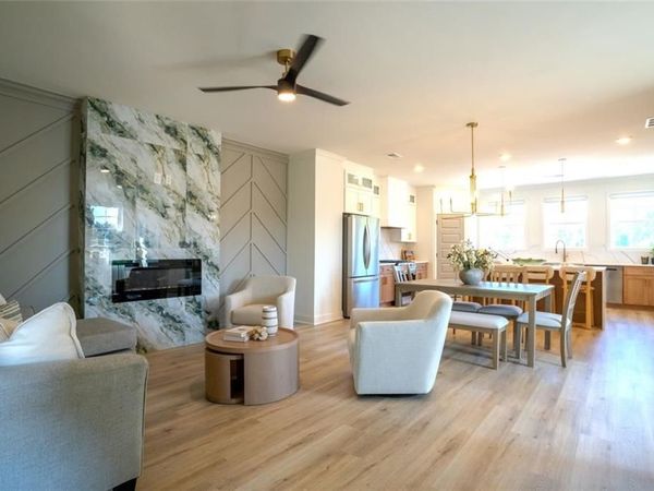 1161 Dahlonega Highway , Unit 8, Cumming, GA 30040