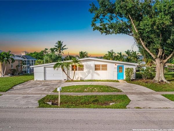 21288 Edgewater DR , PORT CHARLOTTE, FL 33952