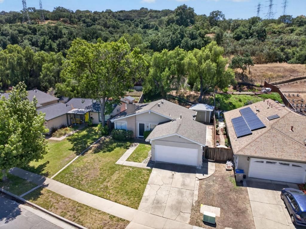 6969 Heaton Moor Drive, San Jose, CA 95119 Main Photo