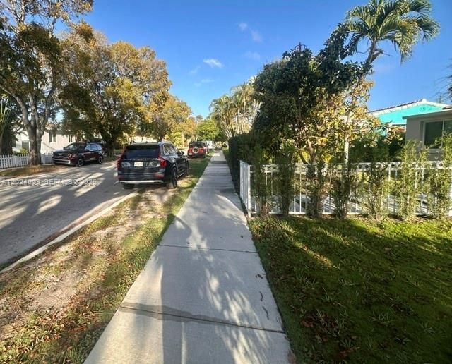1634 Fletcher St , Unit 3, Hollywood, FL 33020 Photo