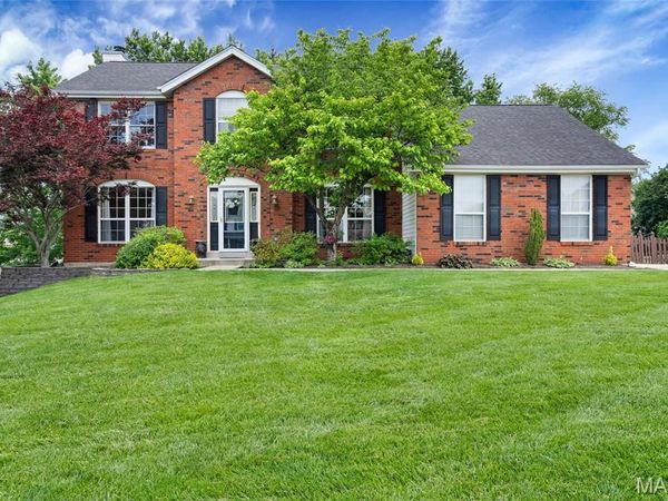 6 W Timothy Lane, St Charles, MO 63303