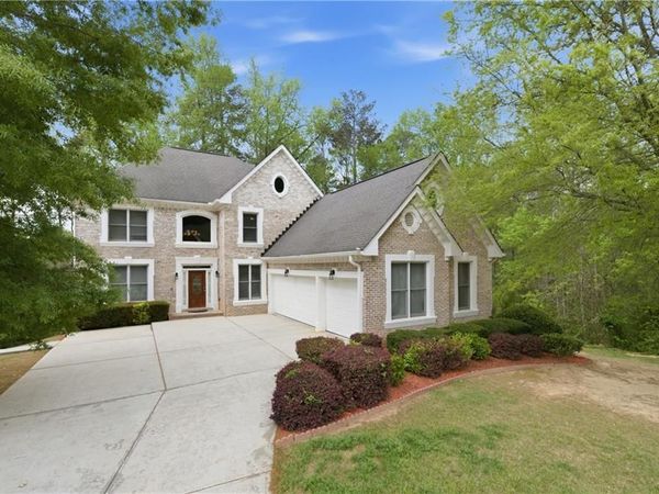 2981 Cadbury Trail , Snellville, GA 30039