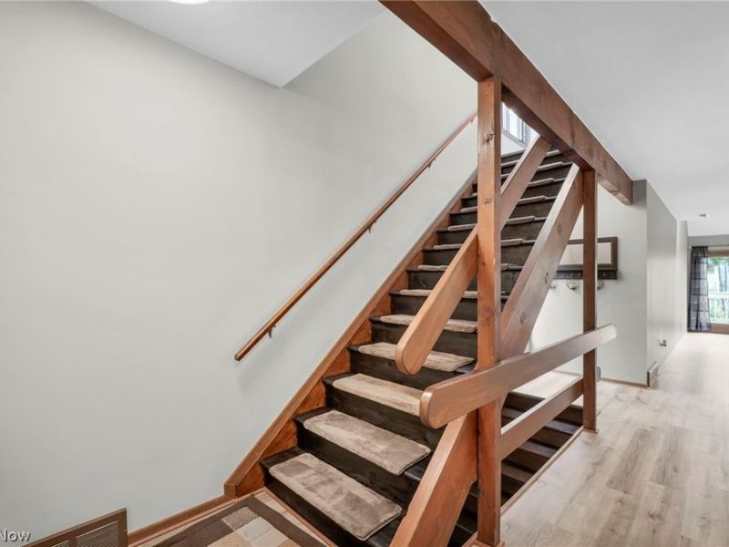 4705 Mayfield Road, Unit B, South Euclid, OH 44121 Photo 10